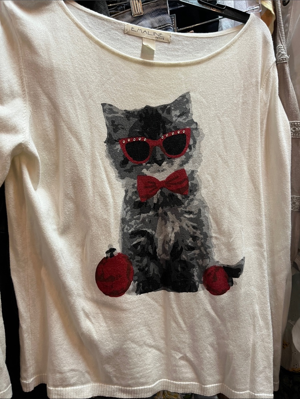 E.Maline White Cat Graphic Pullover with Red Accents